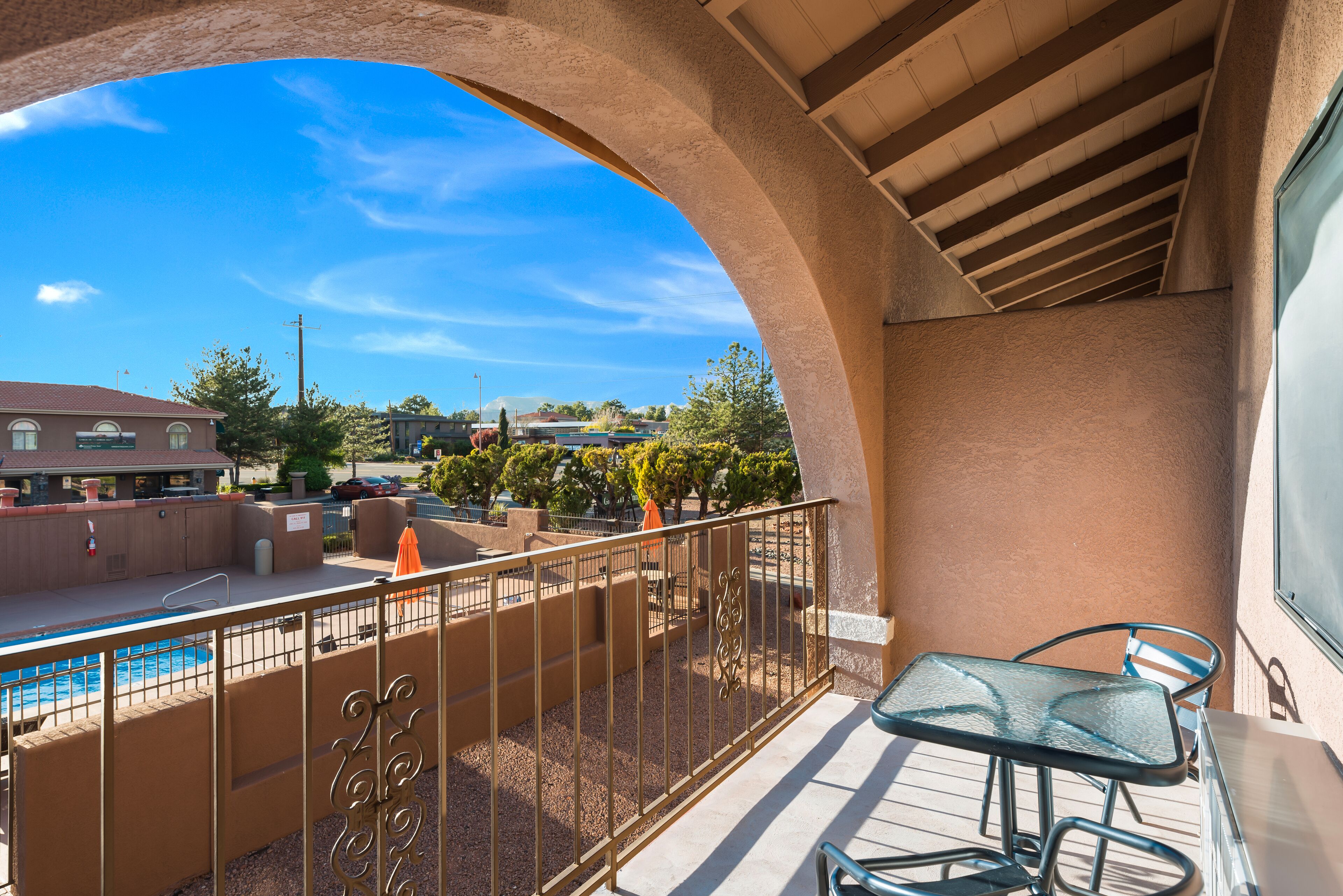 Standard Room, 1 King Bed | Balcony view