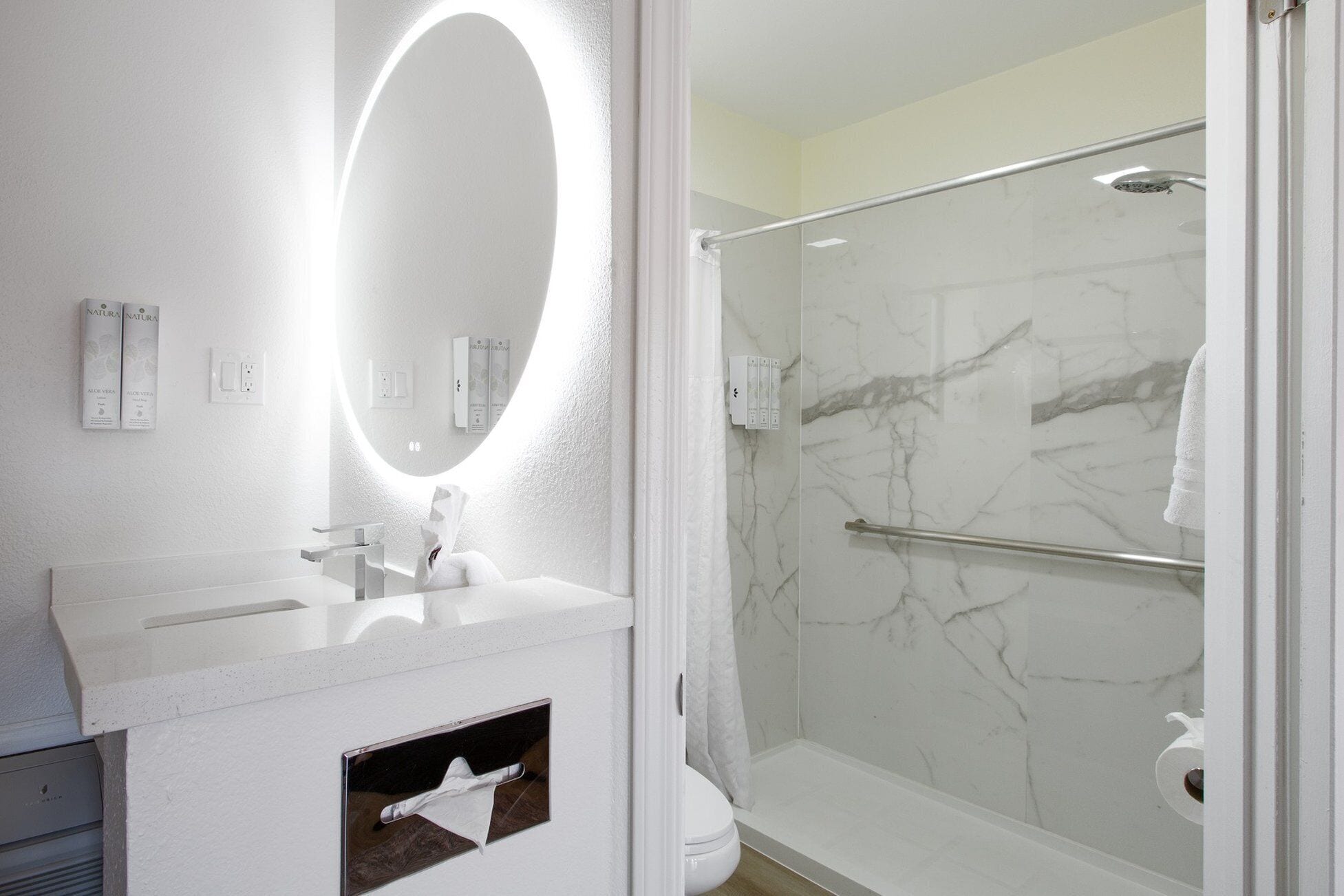Combined shower/tub, eco-friendly toiletries, hair dryer, towels