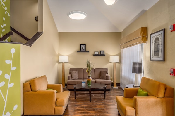 Coin salon dans le hall