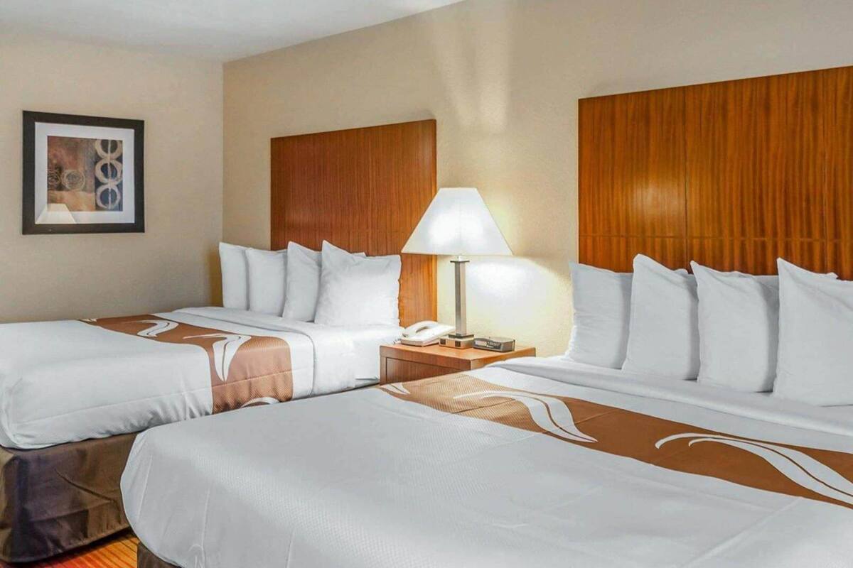 In-room safe, desk, iron/ironing board, free WiFi