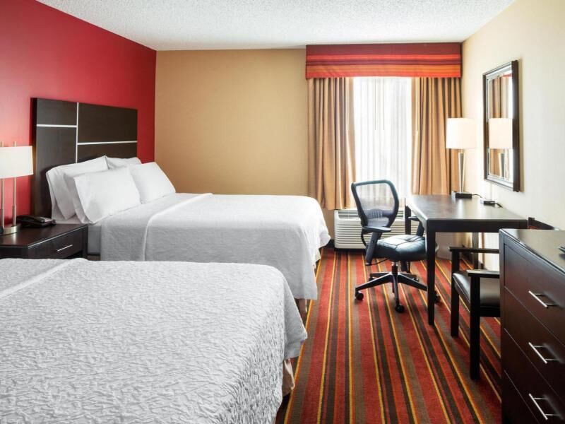 Premium bedding, in-room safe, desk, iron/ironing board