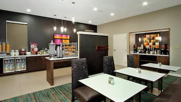 Free daily continental breakfast