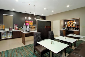 Free daily continental breakfast