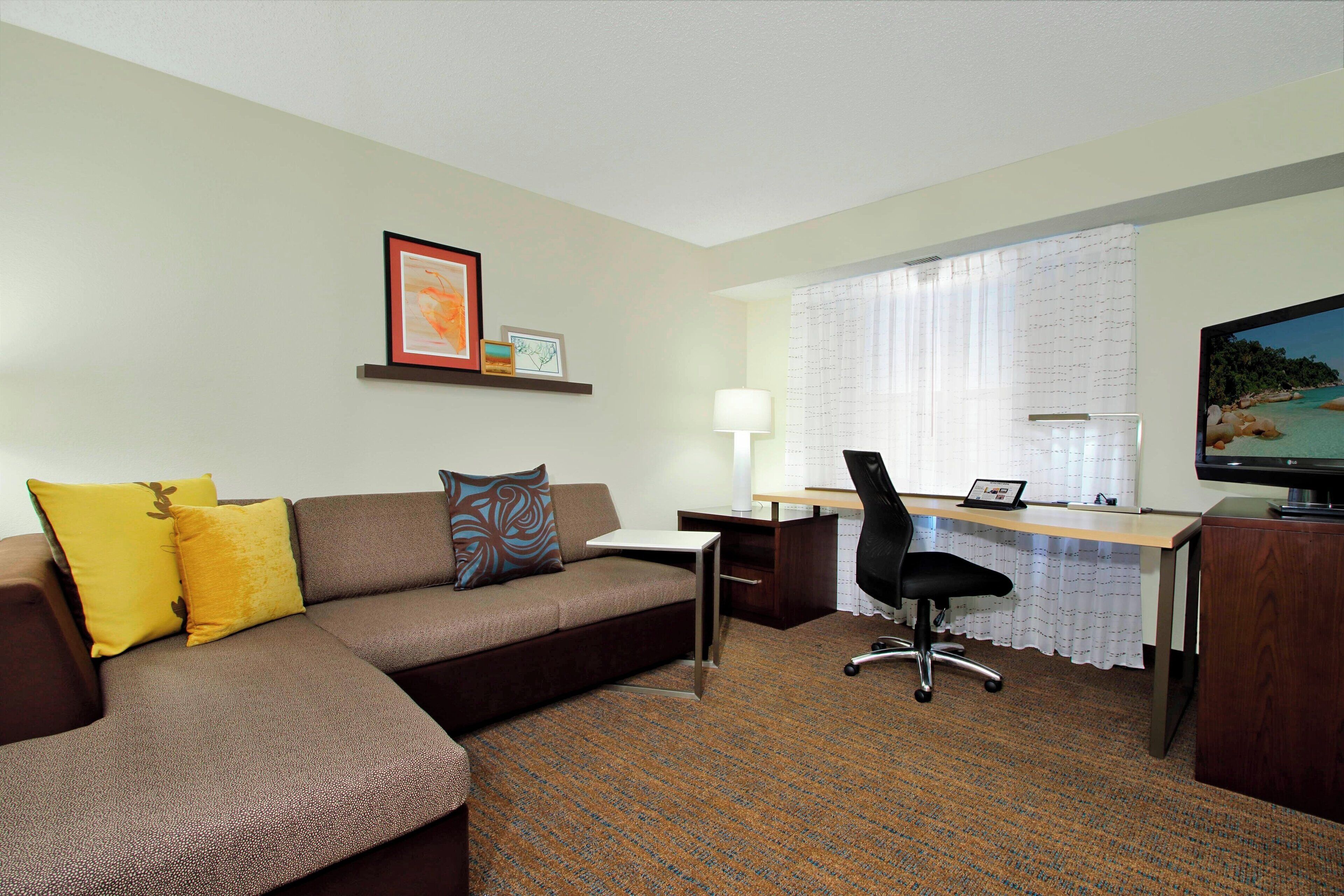 37-inch smart tv with cable channels, tv, netflix