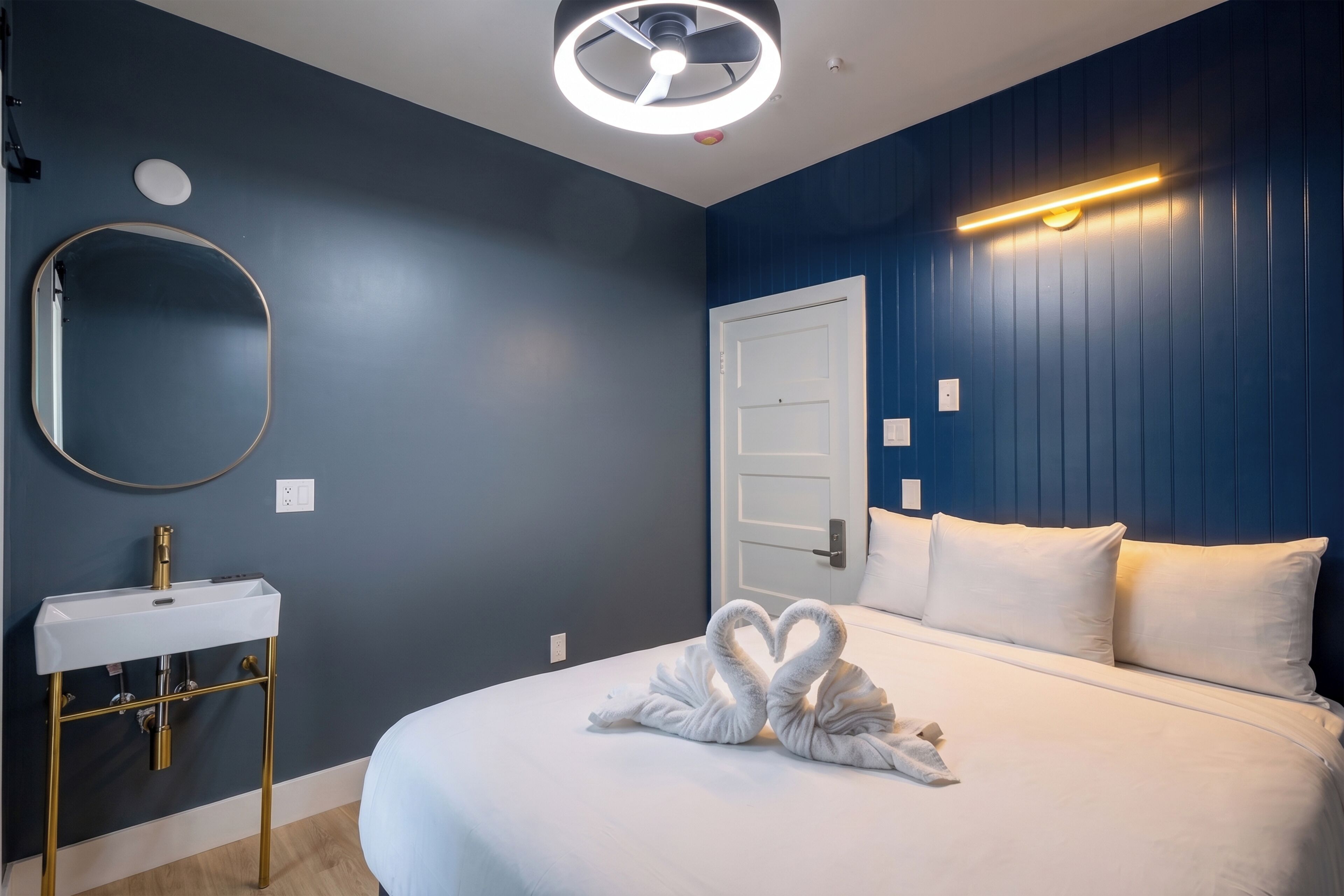 Photo - San Remo Hotel