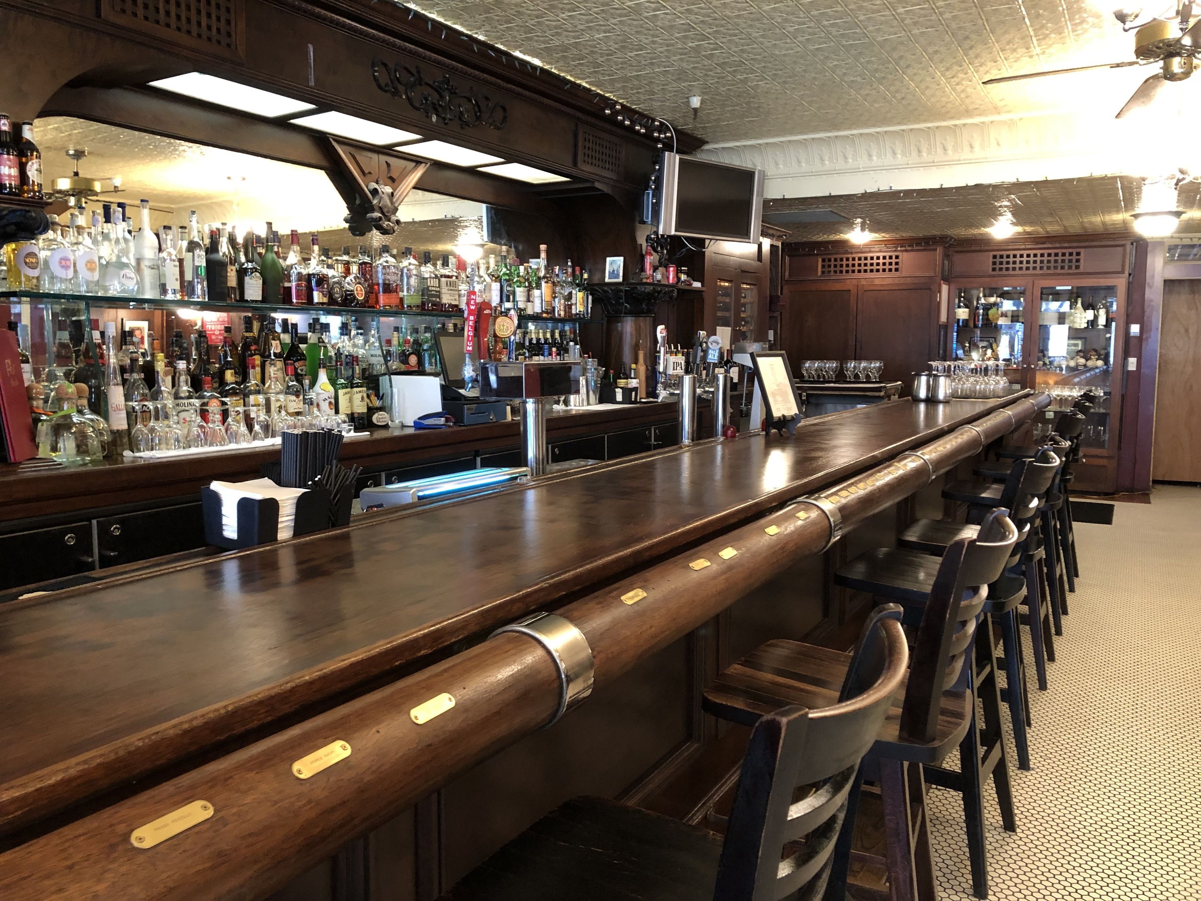 Bar (en la propiedad)