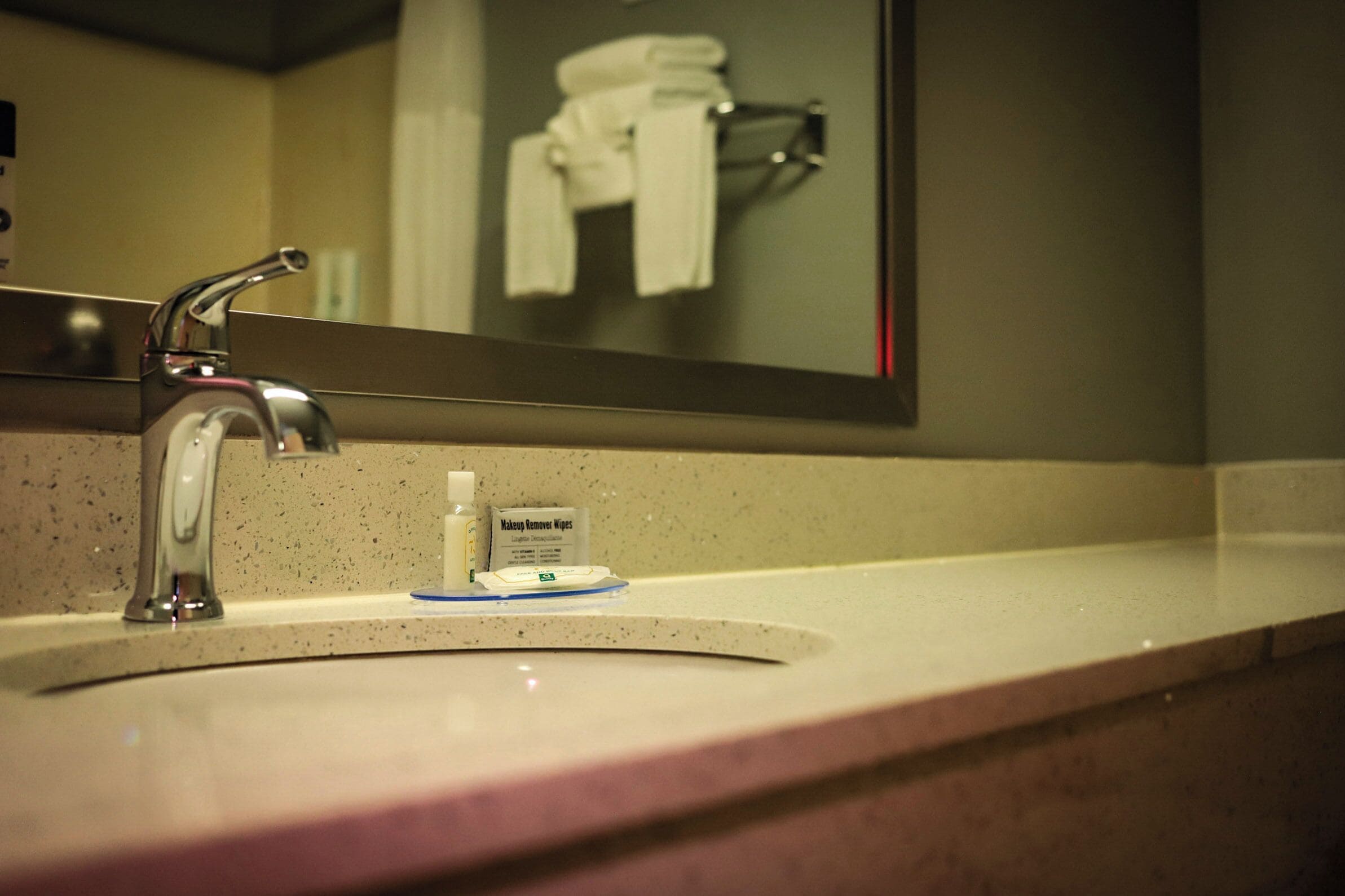 combined shower/bathtub, free toiletries, hair dryer, towels