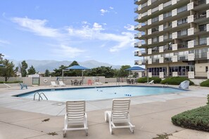 Piscine extérieure (ouverte en saison)