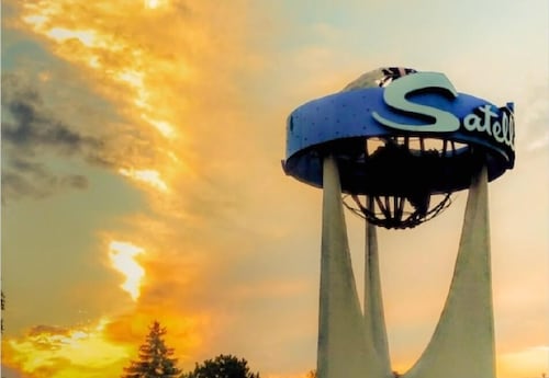 Satellite Hotel