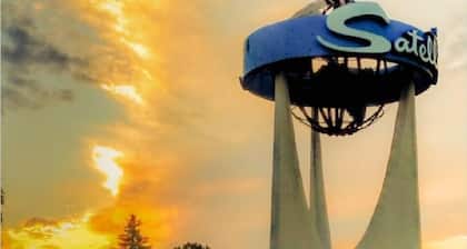 Satellite Hotel