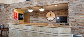 Econo Lodge North Academy