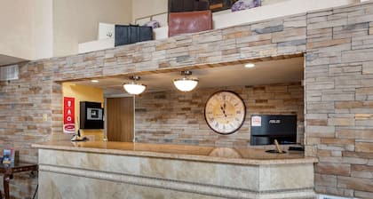 Econo Lodge North Academy