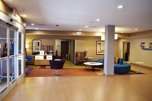 Lobby lounge