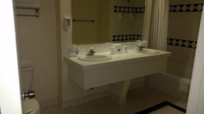 Suite, 1 Queen Bed | Bathroom | Towels