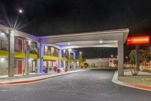 Miscellaneous - Econo Lodge West - Coors Blvd (Albuquerque)