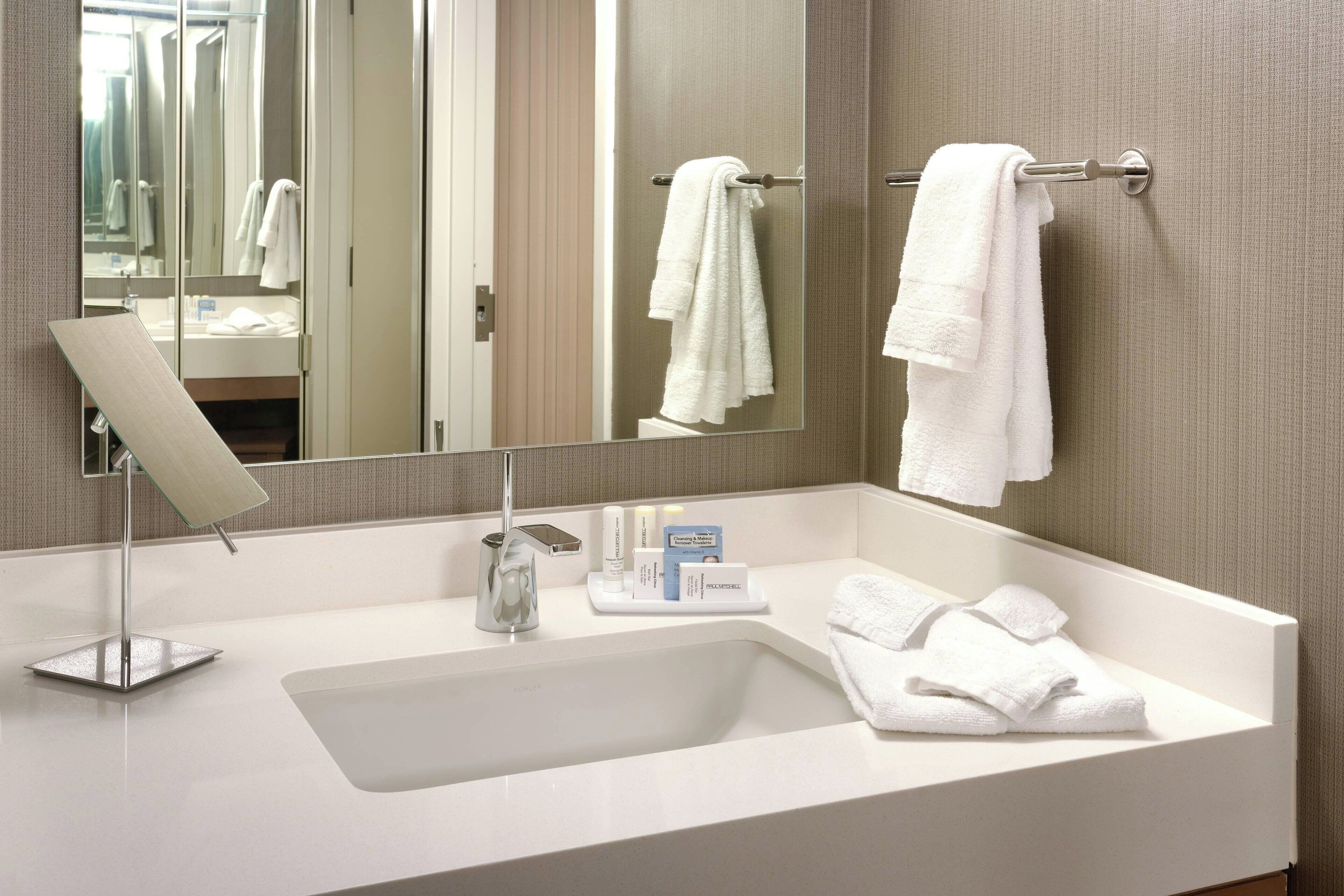 combined shower/bathtub, free toiletries, hair dryer, towels