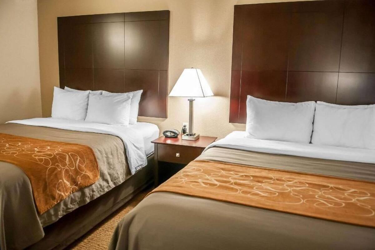 1 bedroom, premium bedding, desk, iron/ironing board