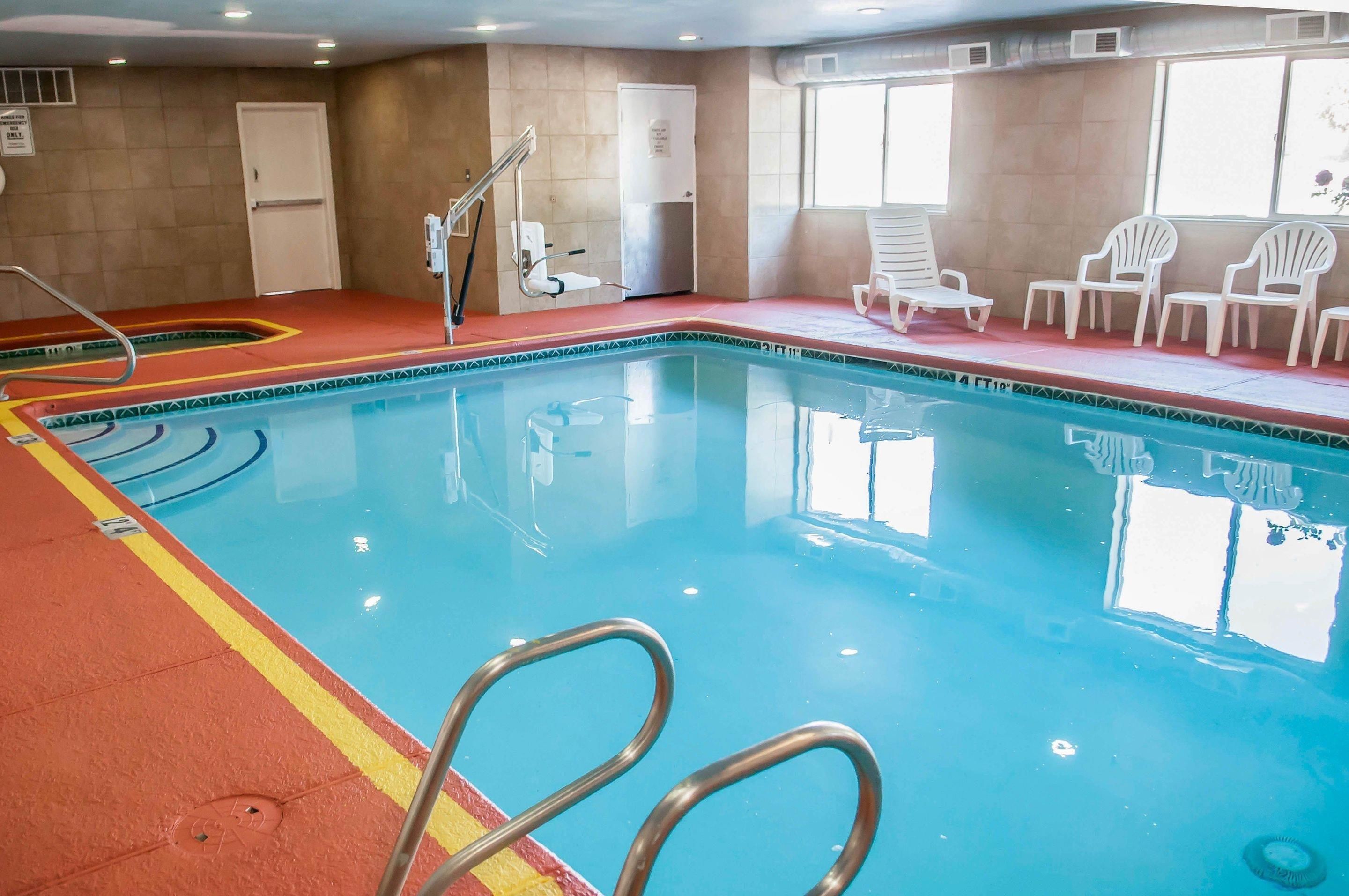 indoor pool, pool loungers