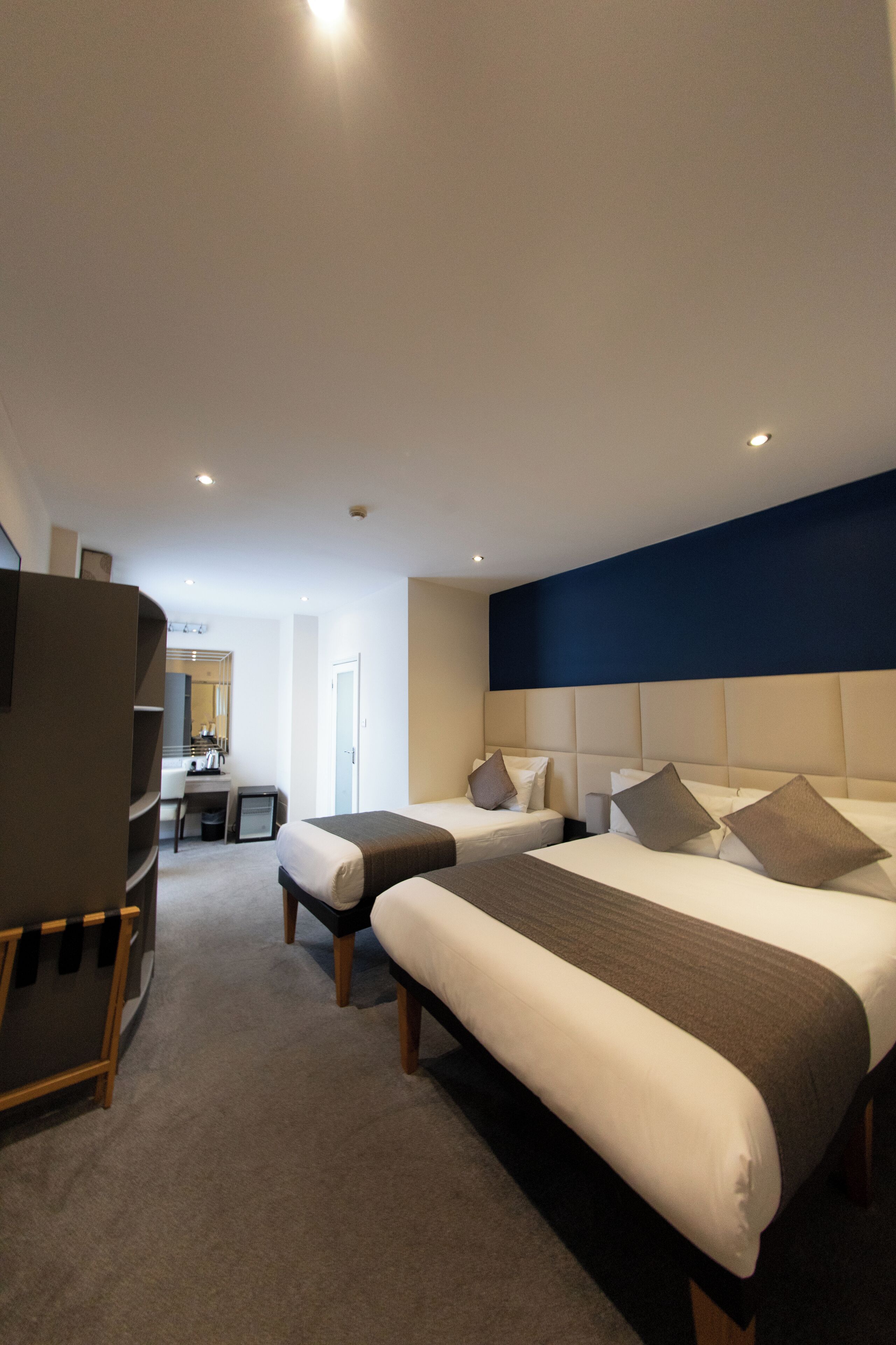 Photo - Duke Of Leinster Hotel