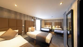 Quin Room | In-room safe, individually decorated, individually furnished, desk