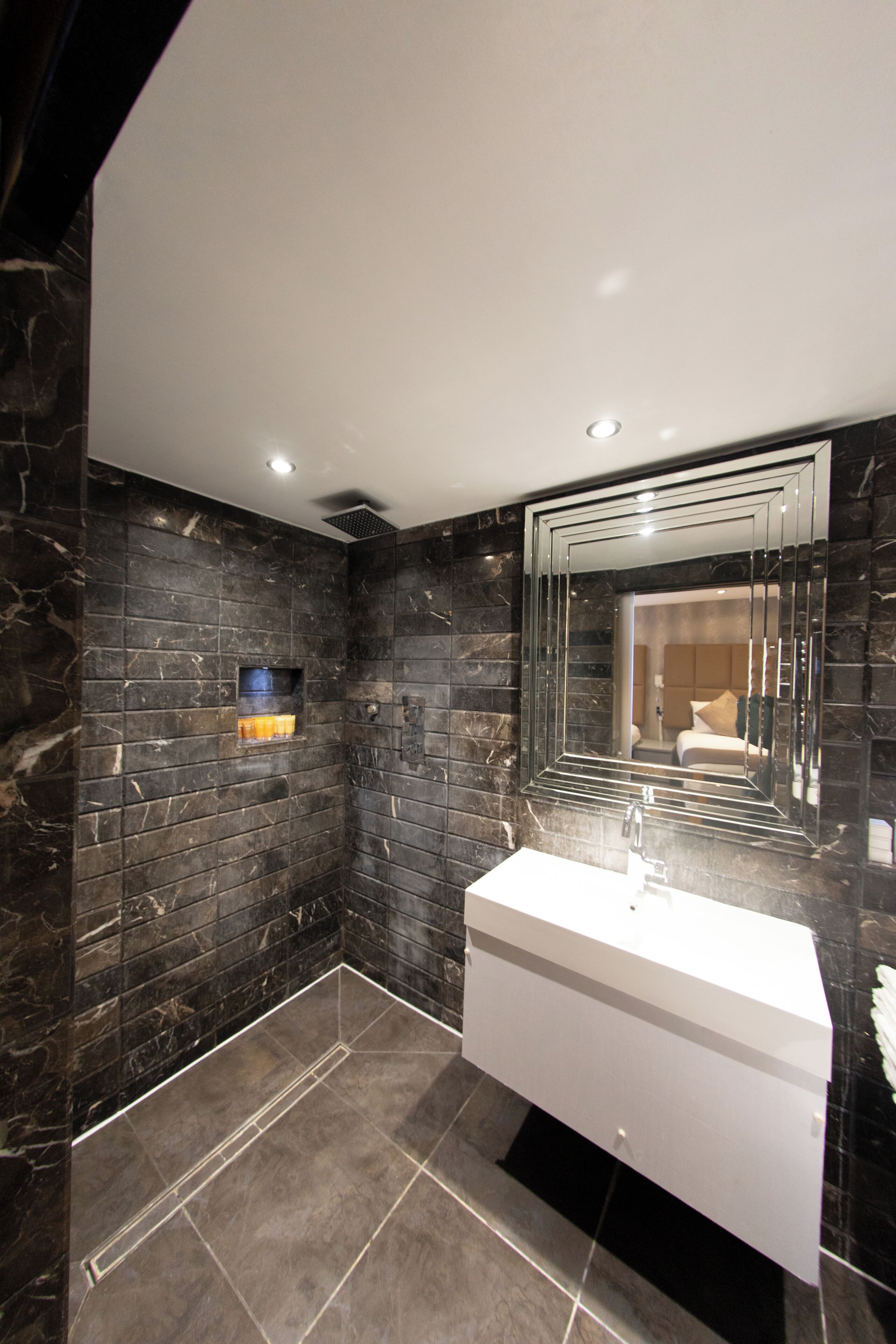 Photo - Duke Of Leinster Hotel