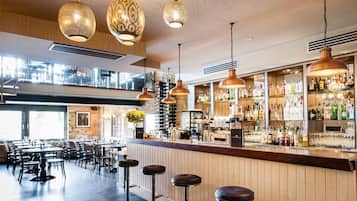Bar (in der Unterkunft)