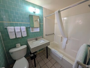 Standard Room, 2 Double Beds, Non Smoking | Bathroom | Combined shower/tub, towels - Economy Inn Safford (Safford)