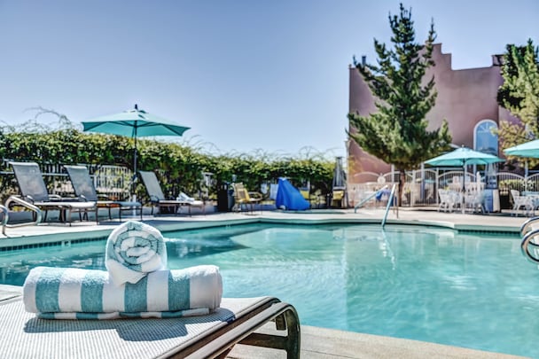 Best Hotels with Jacuzzi in Room in Prescott AZ ❤️ 2026 2 The Forest Houses Resort