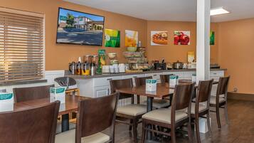 Free daily buffet breakfast