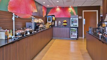 Frokostbuffé er inkludert hver dag