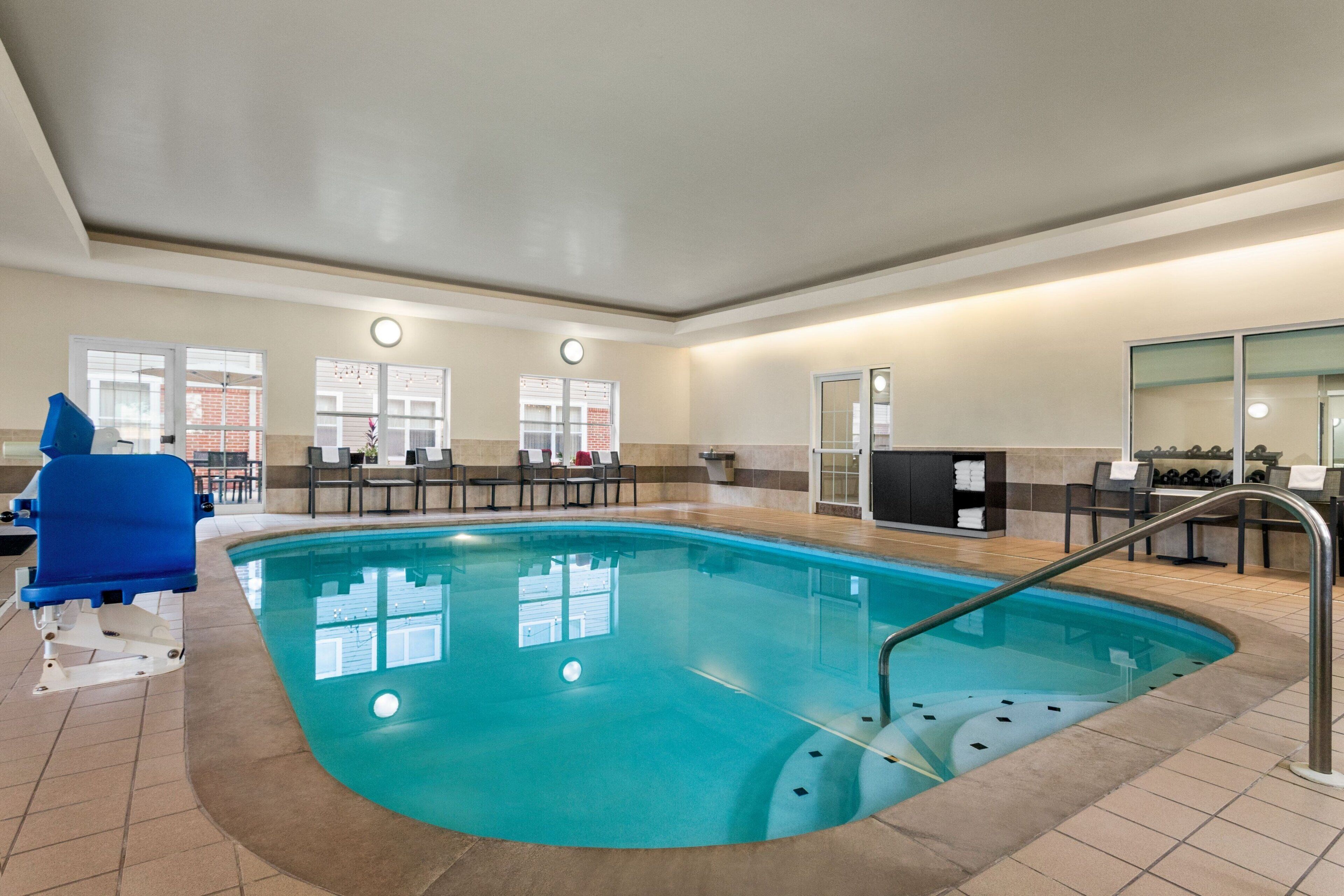 indoor pool, pool loungers