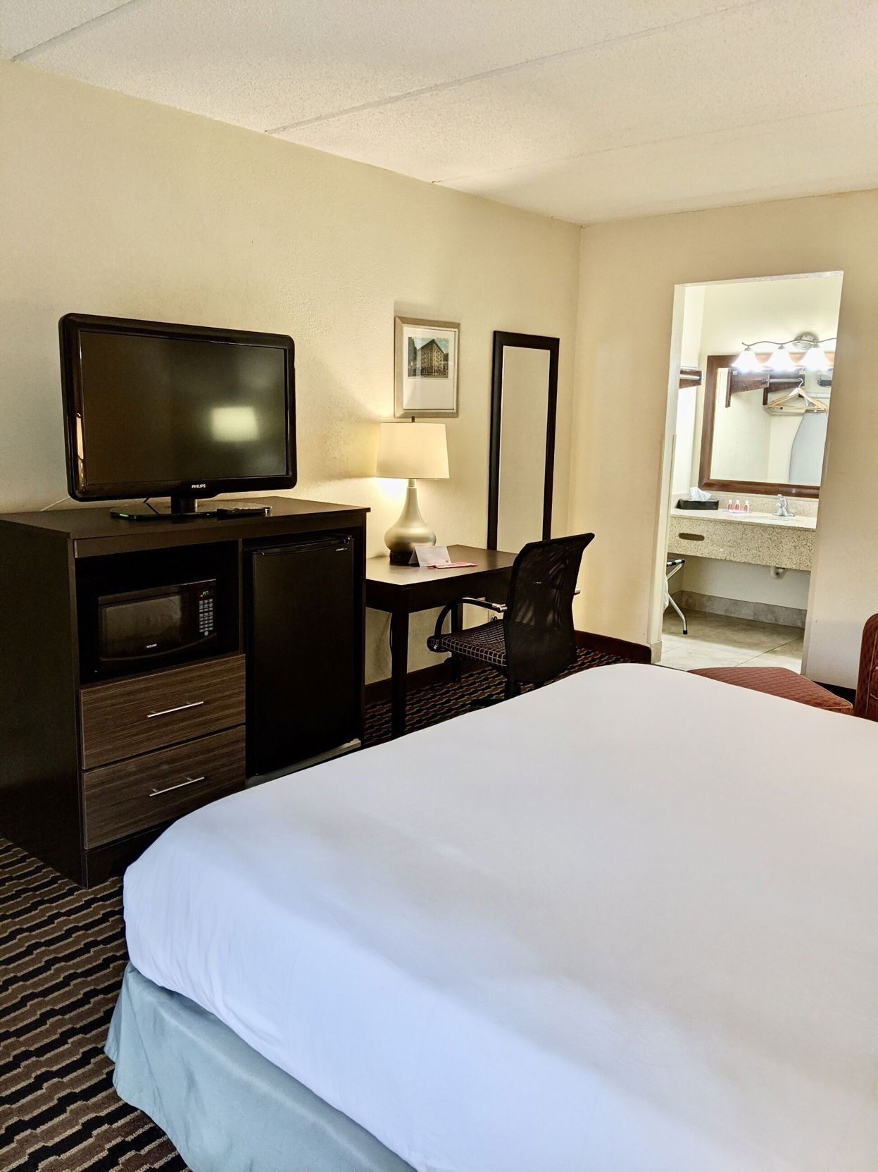 Desk, iron/ironing board, free WiFi, alarm clocks