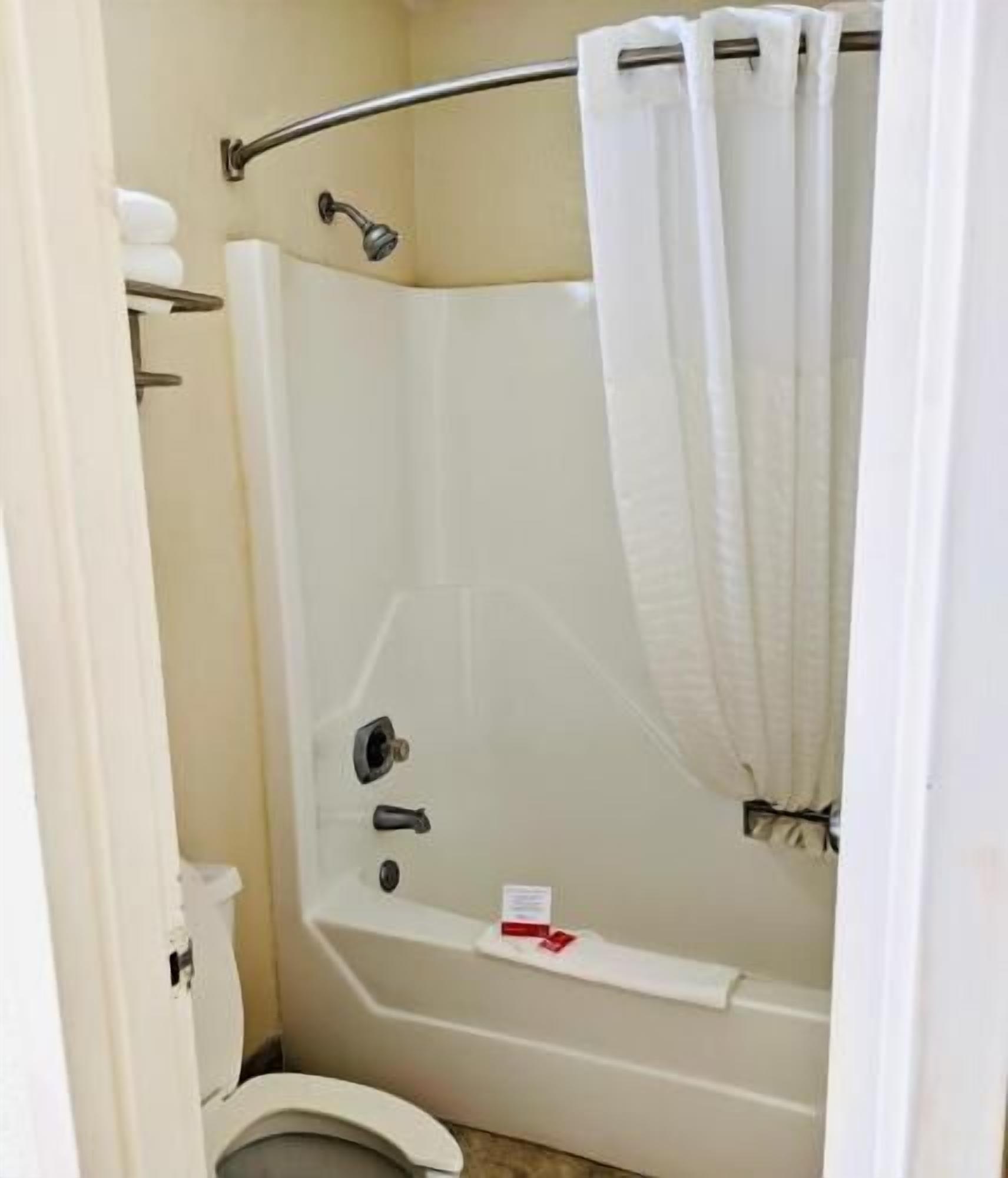 Bathroom | Free toiletries, hair dryer, towels