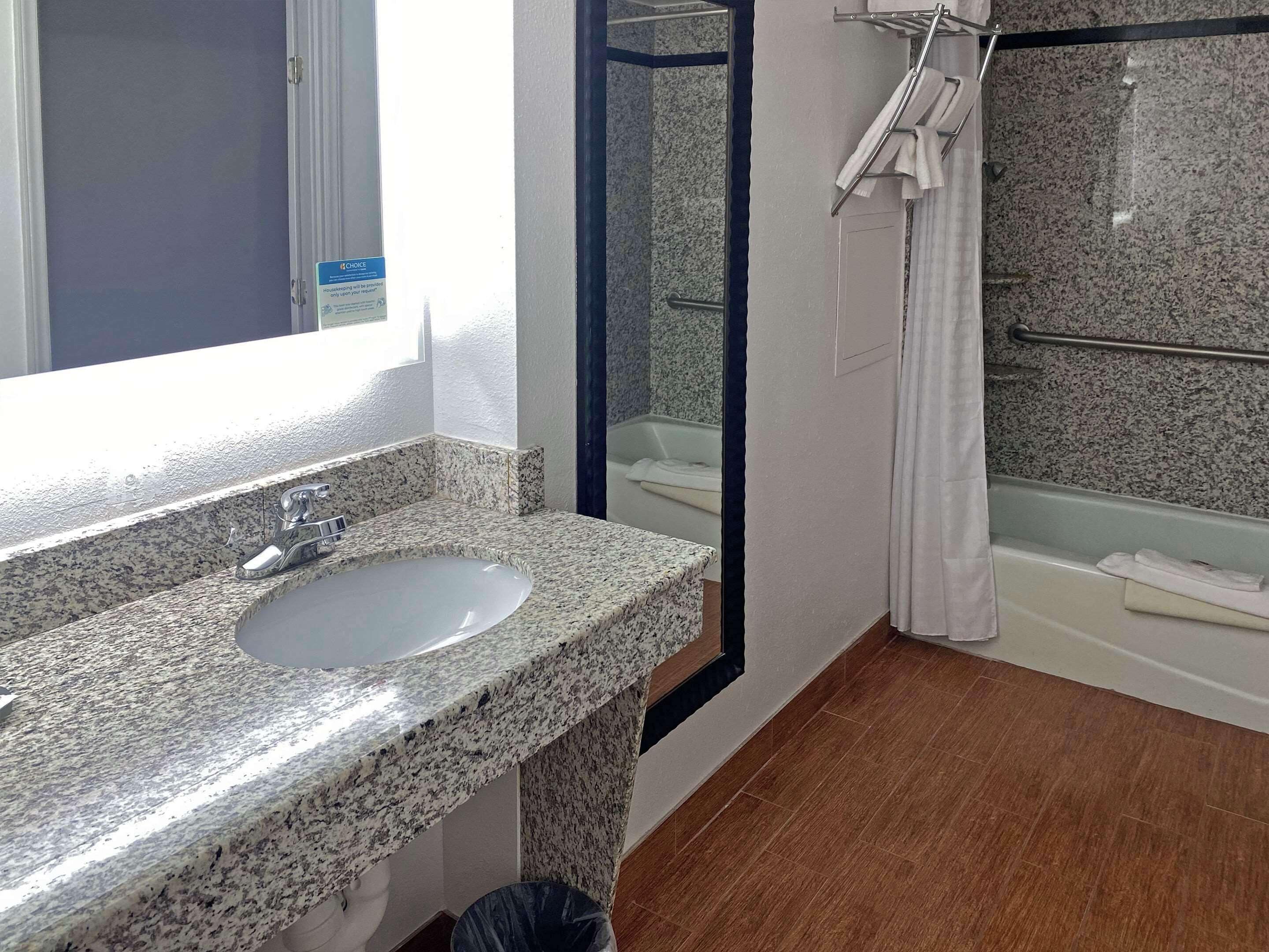 room, 1 queen bed, accessible, non smoking | premium bedding, desk, blackout curtains, iron/ironing board