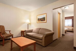 Desk, blackout drapes, iron/ironing board, free WiFi