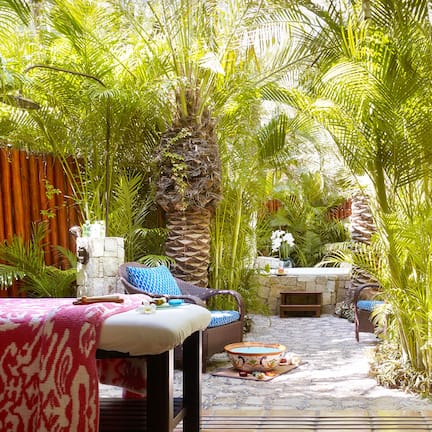 Couples treatment rooms, sauna, hot tub, hot springs, body treatments