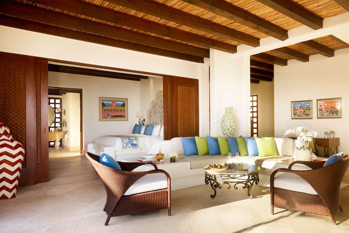 50-inch Smart TV with satellite channels, fireplace, DVD player