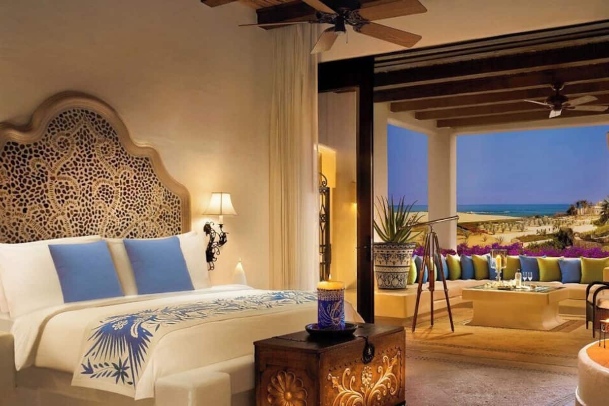 Gardenview King Junior Suite | Living area