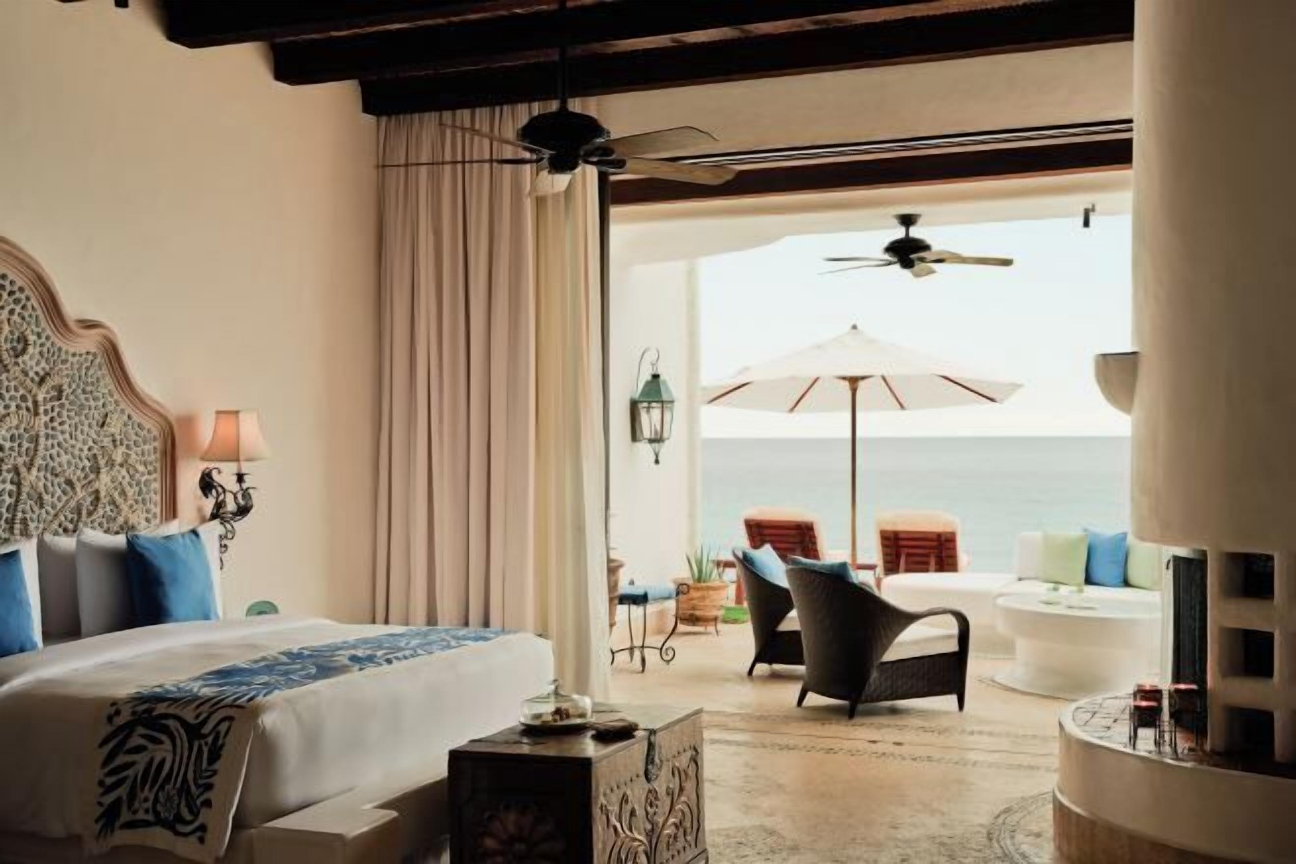 Egyptian cotton sheets, premium bedding, down comforters, pillowtop beds