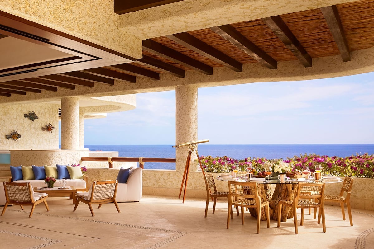 Three-Bedroom Transpeninsular Signature Residence | Terrace/patio