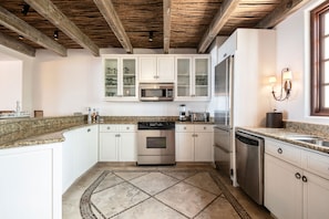 Luxury Room (Penthouse) | Private kitchen