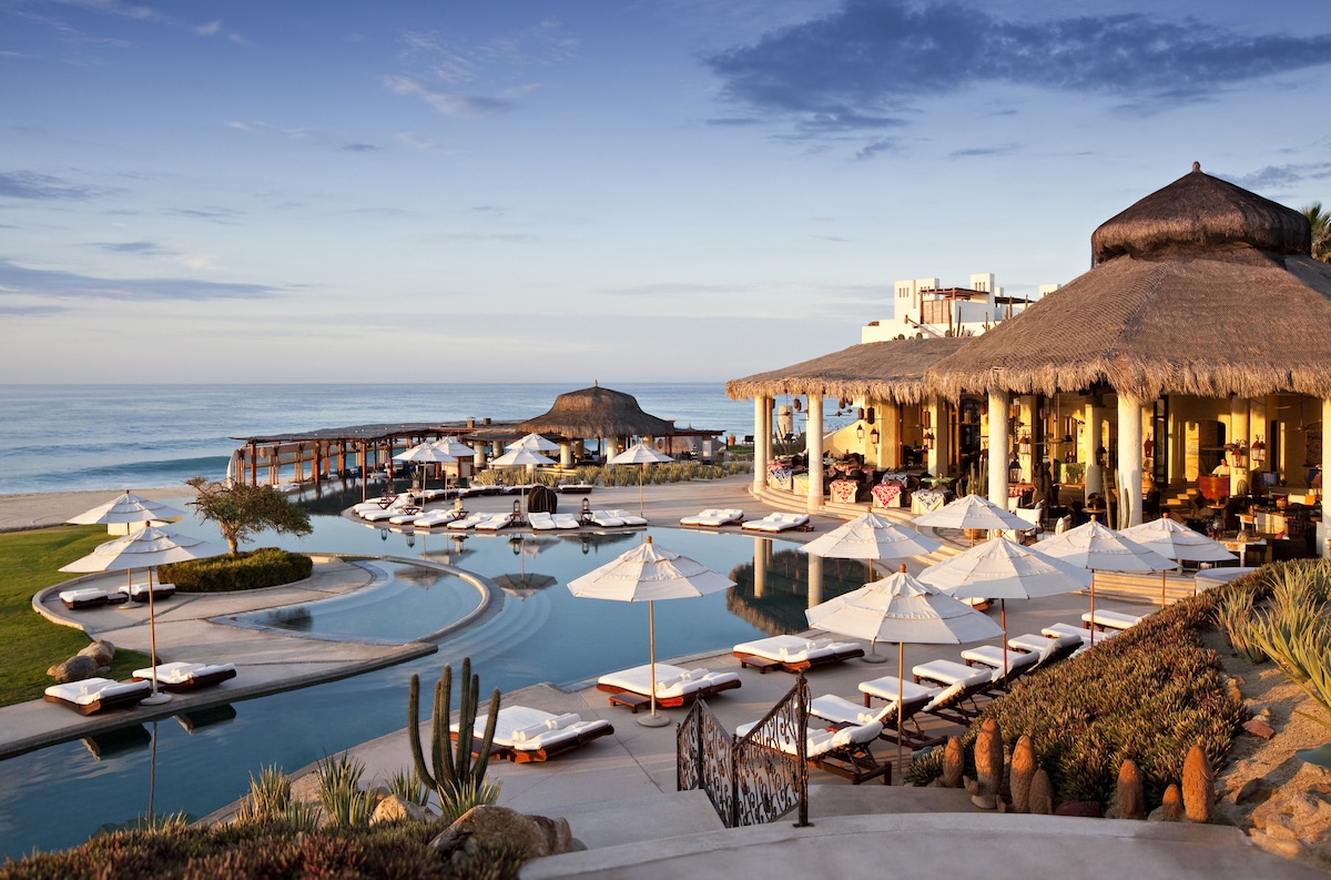 Live Aqua Cancun Resort (image by Rosie Bell)