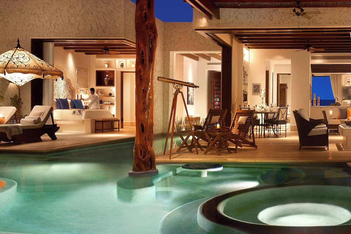 Private pool
