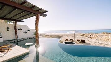 Two Bedroom Oceanview Signature Villa | Strand-/Meerblick