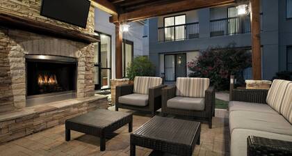 Courtyard By Marriott Dallas DFW Airport North/Irving