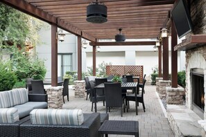 Lounge - Courtyard By Marriott Dallas DFW Airport North/Irving (Irving)