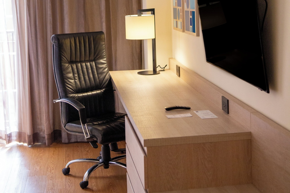 Standard Room | In-room safe, desk, iron/ironing board, WiFi (free)