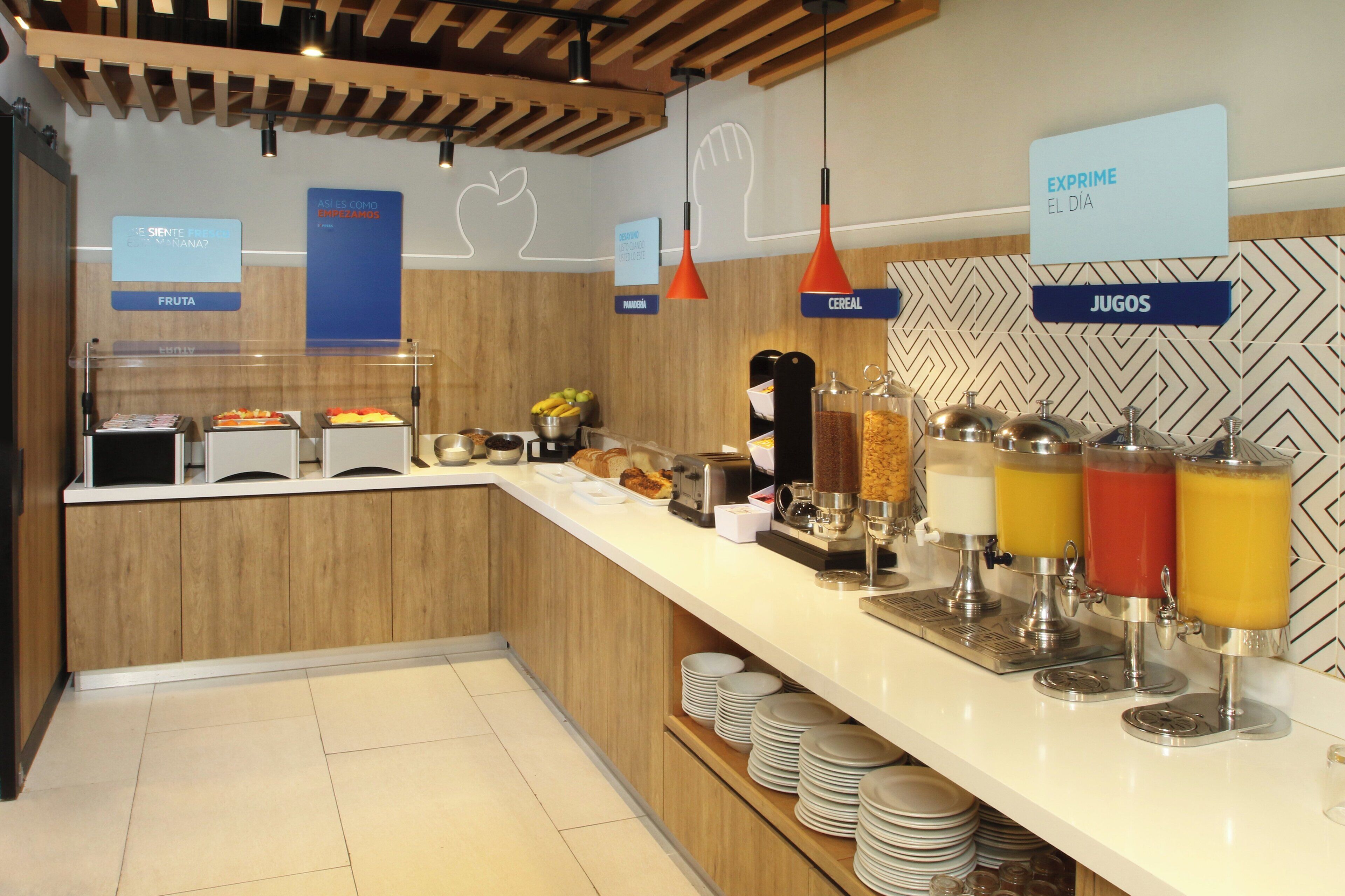 Desayuno continental incluido todos los días