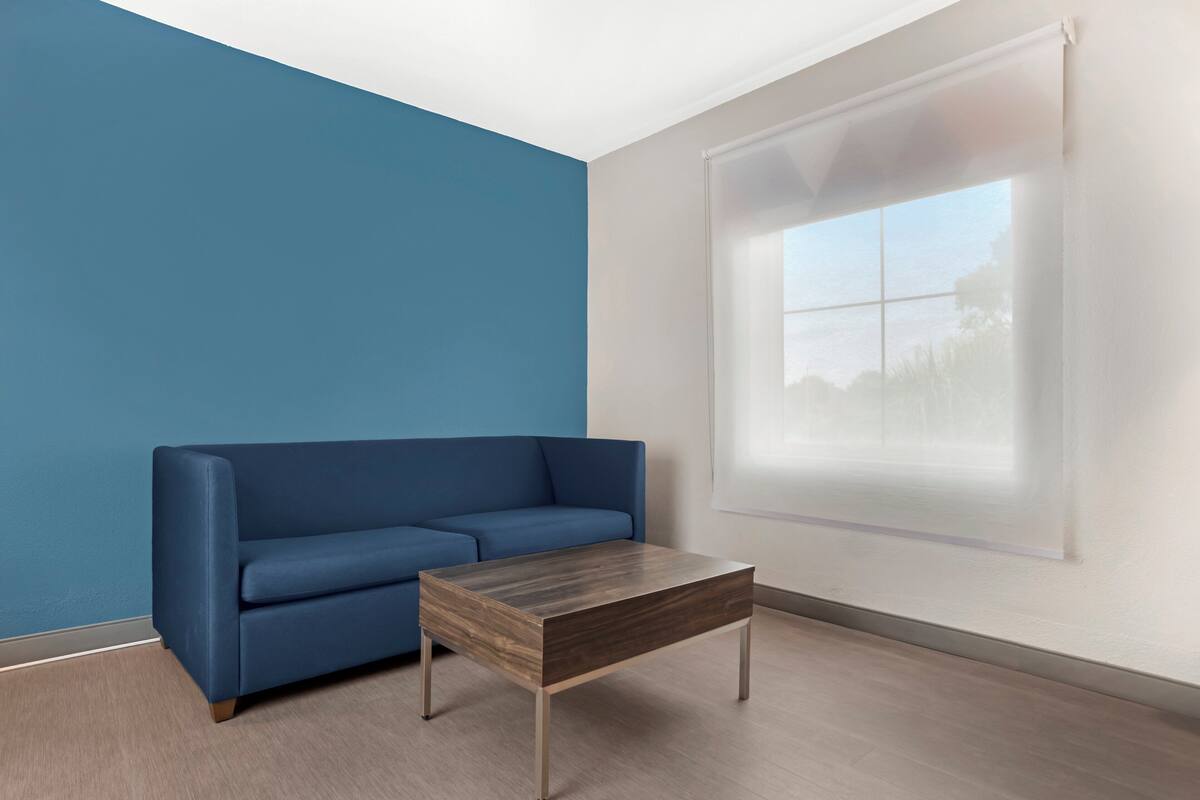 Suite, 1 Bedroom | In-room safe, desk, iron/ironing board, rollaway beds (surcharge)
