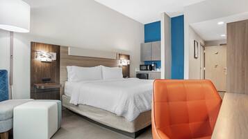 In-room safe, desk, iron/ironing board, rollaway beds (surcharge)